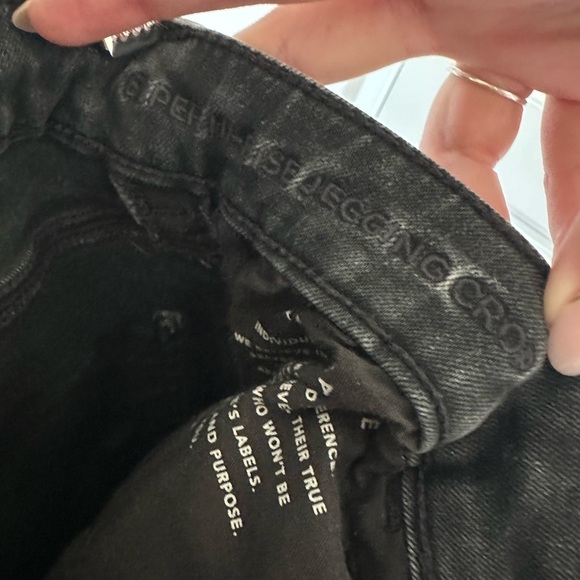 American Eagle Super Hi-Rose Jegging Crop - Picture 2 of 4